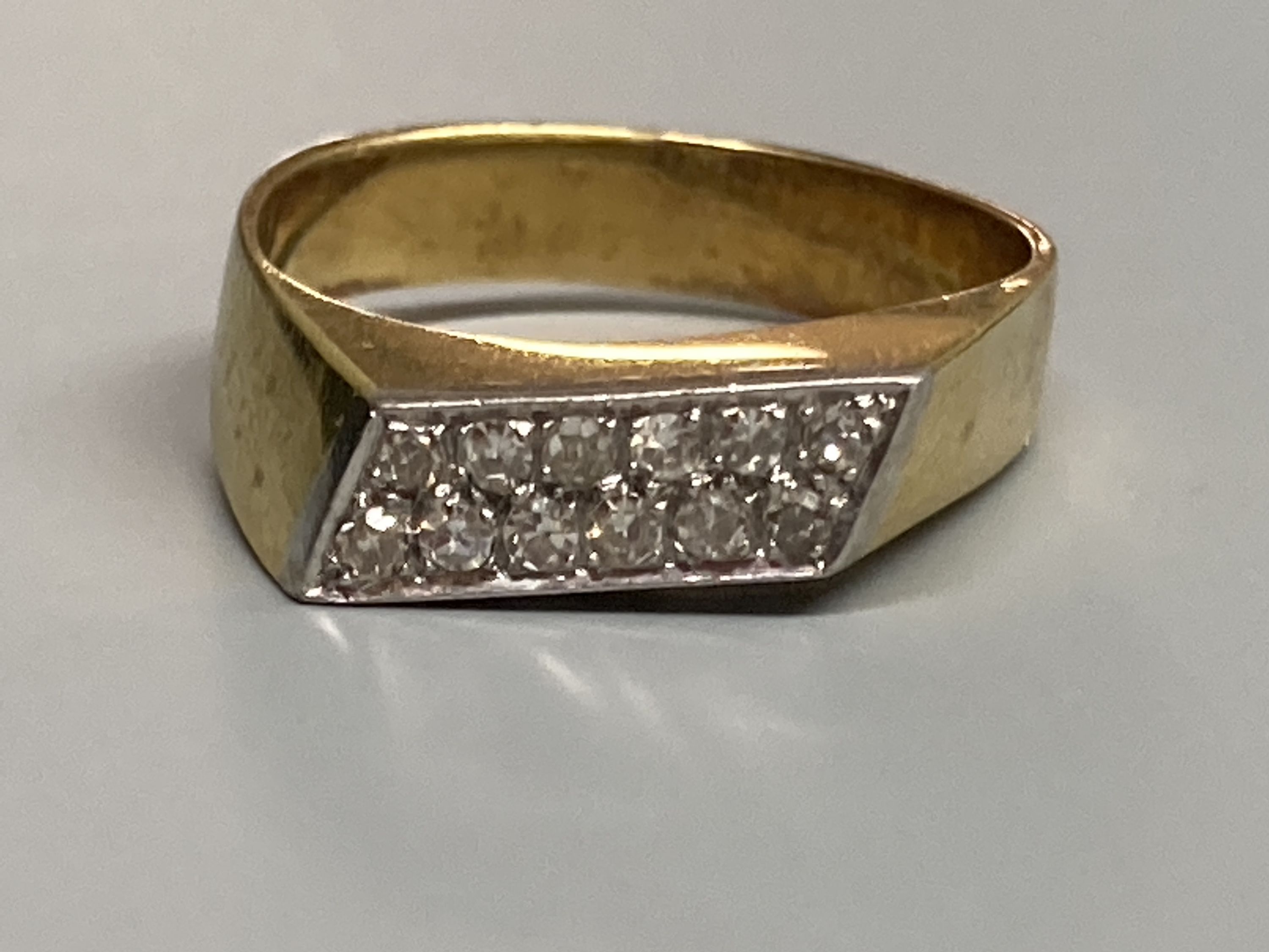 A modern 18k yellow metal and pave set two row diamond ring, size L/M, gross 4.8 grams.